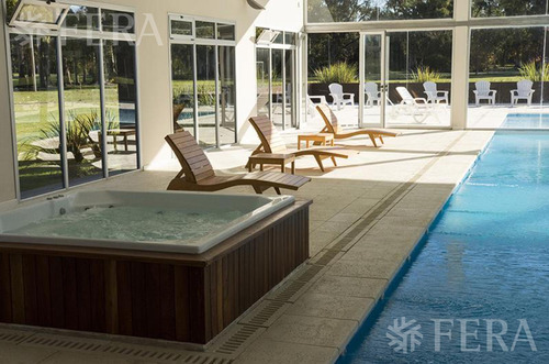 Venta De Terreno De 2500 M2 En Campos De Roca Ii