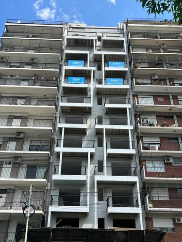 Departamento De 2 Amb En Venta Al Cfrente En P. Chacabuco - A Estrenar Oportunidad