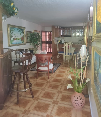 Imagen 2 de 14 de Apartamento Planta Baja Residencias la Quinta De 106m2 Los Teques