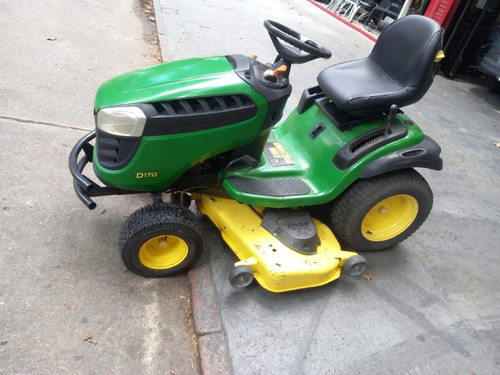 Imagen 12 de 15 de Corta Pasto John Deere