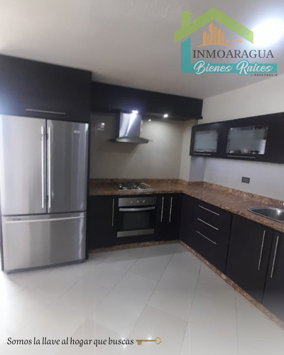 Apartamento En Venta Semiamoblado/urb. Andrés Bello/ Yp1390