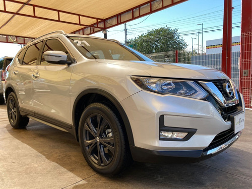 Imagen 2 de 9 de Nissan Xtrail