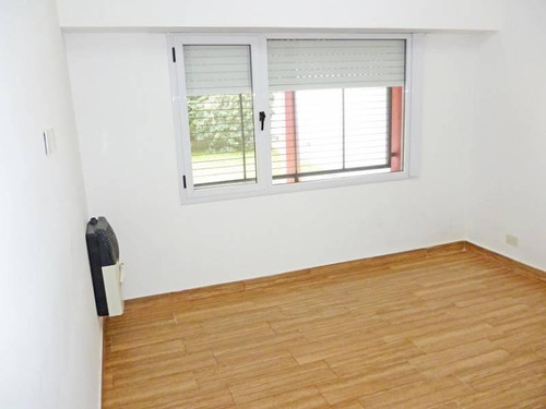 Casa 5 Amb Remodelada A Nuevo Con Cochera Oportunidad Hasta El 25%- Financiado Ó Toma Parte De Pago .consulte !