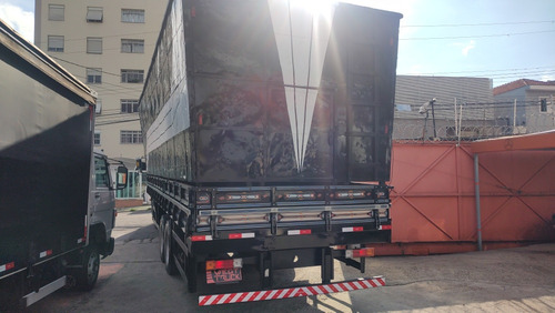 Mercedes Atego 2426 Modelo 2018 Com Carroceria Carvoeira
