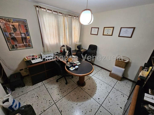Casa En Venta En Prados Del Este Mls #25-20085 M.m