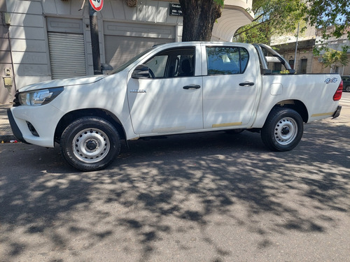 Toyota Hilux 2.4 Cd Dx 150cv 4x4