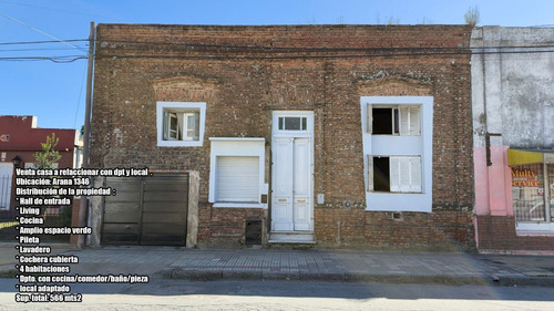 Venta De Casa A Refaccionar Con Dpt Y Local