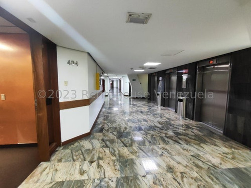 Venta De Funcional Oficina En El Ccct