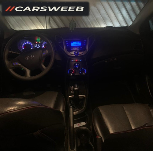 Imagem 7 de 9 de Hyundai Hb20 1.6 2014/2015 Completo