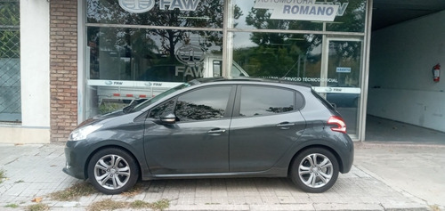 Peugeot 208 208 Active 1.2 At