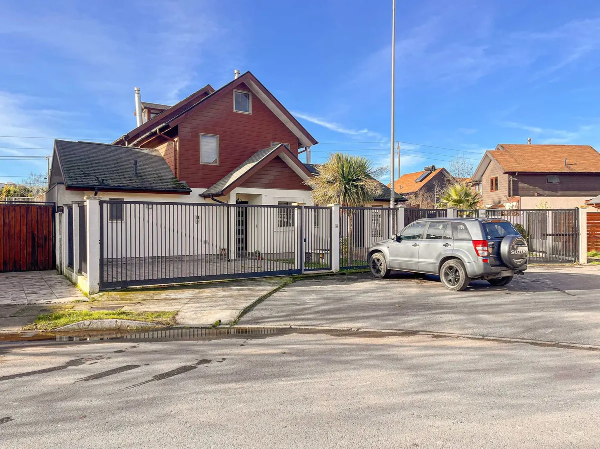 Imagen 2 de 26 de Casa En Venta 4d/5b/2e Valle Noble (175760)