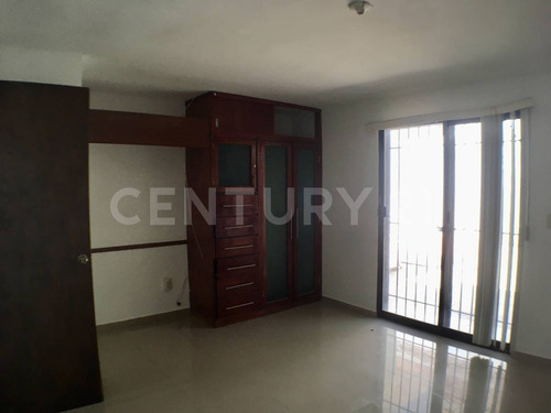 Casa En Venta En Blvd. Delta #2913, Col. Desarrollo El Potrero, León, Gto.