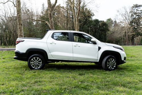 Fiat Strada 1.3 Freedom Dc Con un año de Seguro del BSE