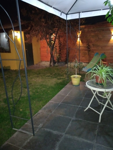 Imagen 18 de 27 de Linda Casa De 2 Pisos En Excelentes Condiciones