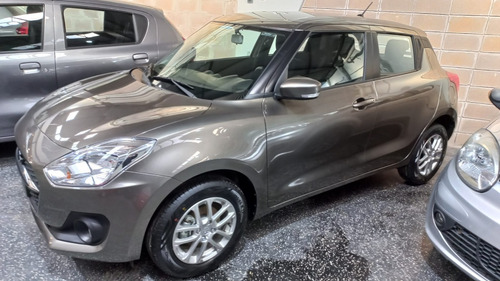 Imagen 10 de 19 de Suzuki Swift Gl Reserve Hoy! Permuto Financio 100%