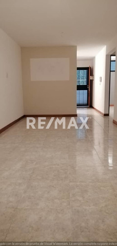 Imagen 5 de 17 de Venta De Apartamento En Parque Caiza , Campo Neblina Caracas