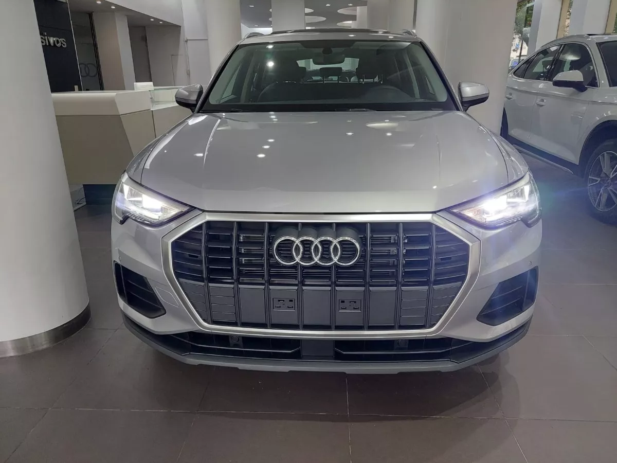 Audi Q3 1.4 35tfsi 150 Cv