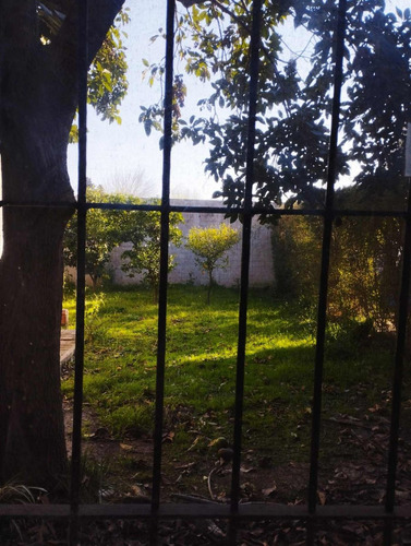 Venta Casa En De Vicenzo Grande Pilar