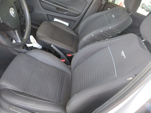 Imagem 2 de 8 de Volkswagen Crossfox 2011 1.6 Vht Total Flex 5p