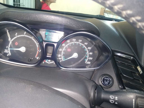Ford Fiesta Kinetic Design 1.6 Titanium Powershift 120cv