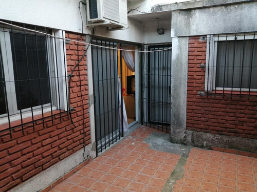 Imagen 16 de 28 de Ph Ideal 2 Familias - Benito P. Galdos Al 2100 - Quilmes Oeste