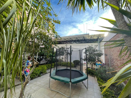 Imagen 7 de 25 de Casa - Lomas Del Campestre
