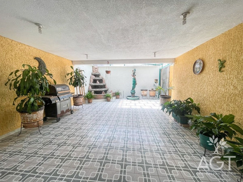 Casa En Venta En Satélite