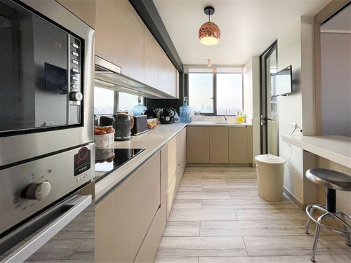 Departamento En Venta De 3 Dormitorios. En Las Condes