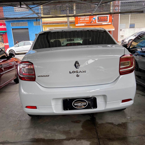 Imagem 4 de 9 de Renault Logan 2018 1.0 12v Authentique Sce 4p
