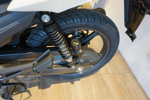 Imagen 11 de 21 de Hero Hunk 150cc I3s 2022 No Rouser
