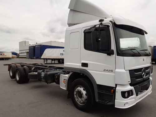 Imagem 4 de 11 de Mercedes Benz - Atego 2426