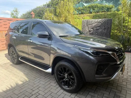 Toyota Fortuner 2.8 Srv 2023