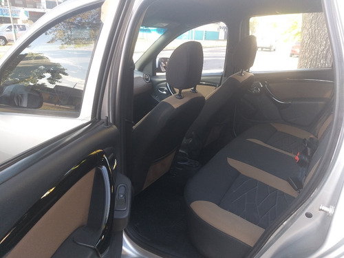 Imagen 8 de 9 de Renault Duster 2.0 Privilege 4x4