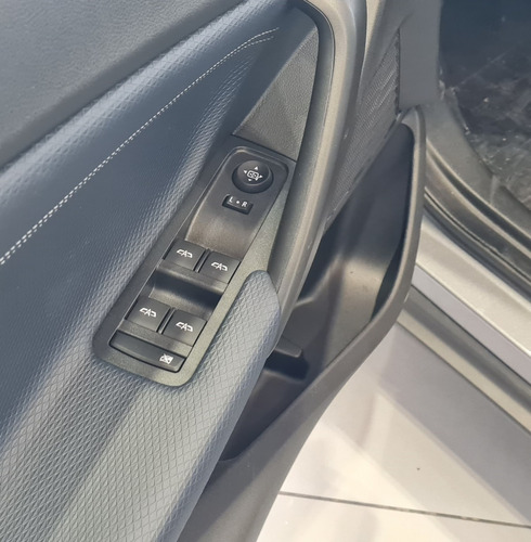Imagen 11 de 25 de Chevrolet Suv Tracker Premier 1.2n Turbo Automático 2023 Ep