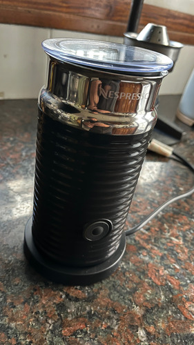 Espumador De Leche Negro Aeroccino 3 De 220 V - Nespresso Negro (Usado)