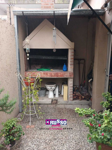 Venta Ph Al Frente Tablada 3 Ambientes