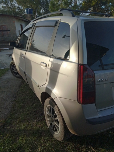 Imagem 12 de 15 de Fiat Idea 2010 1.4 Elx Flex 5p