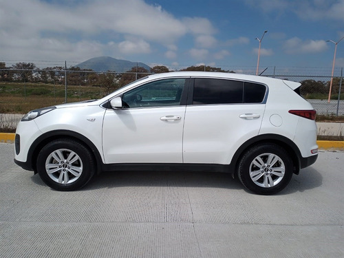 Imagen 5 de 15 de Kia Sportage Lx 2017