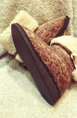 Imagen 3 de 6 de Botitas Corderito Pantuflas Pantubotas Poema Intimo