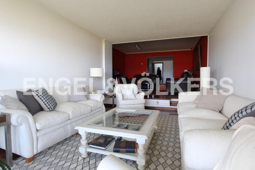 Apartamento Frente Al Mar En Venta En Carrasco