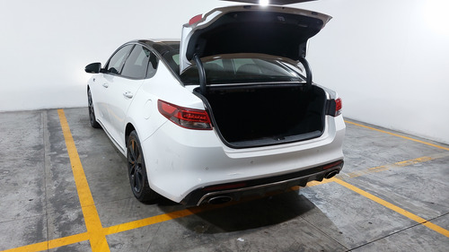Kia Optima 2.0 TURBO GDI SXL AT