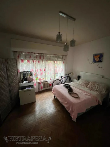 Apto En Venta Con Renta 4 Dormitorios, 2 Baños-centro