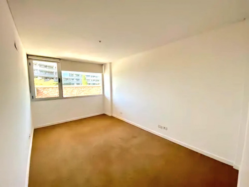 Departamento Cuatro Ambientes Con Amplia Vista Al Lago