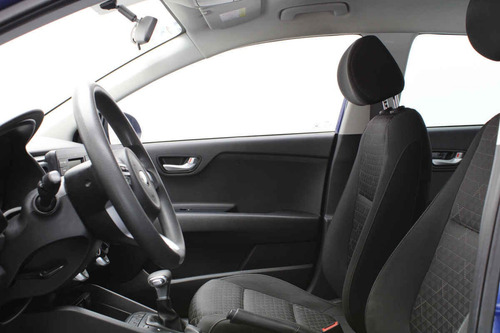 Imagen 10 de 15 de Kia Kia Rio Sedan 2018 4p Lx, Ta6, Ve, Ra-15
