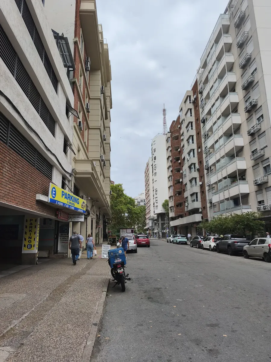 Oportunidad!!! Monoambiente En Tres Cruces · Foto 3