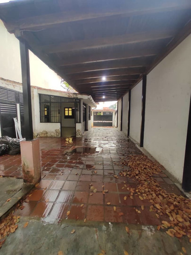 Imagen 11 de 14 de Casa De Esquina En Venta Trigal Sur Penélope Yañez