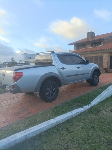 Mitsubishi L200 2.4 Di-d High Power 181cv Cuero