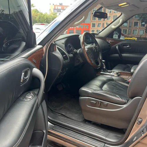 Nissan Patrol 5.6 Y62 King