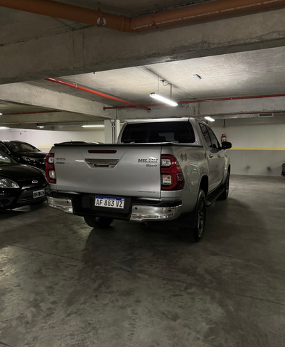 Toyota Hilux Pick-up 2.8 Cd Srv 204cv 4x4 At