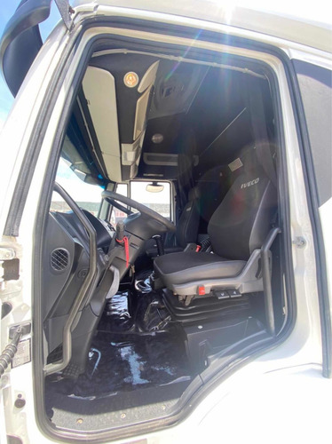 Iveco 240e28 Basculante